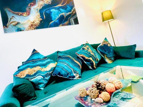 Modern 3 Bedroom Flat Near University & Hulme Park