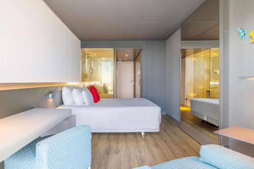 nhow Rotterdam - image 2