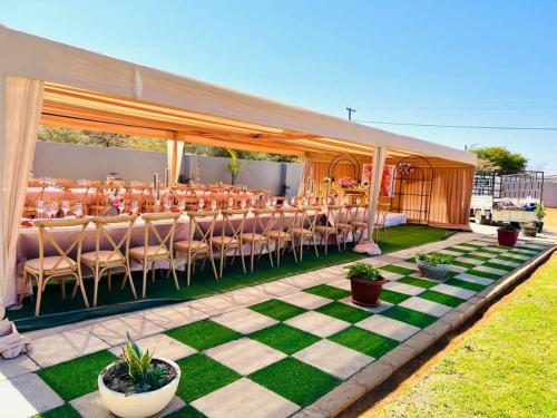 Garden, Minnestay Guest House in Palapye