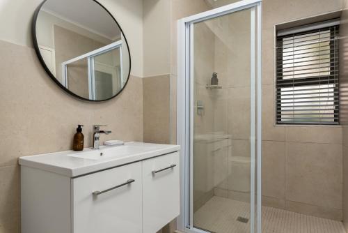 Mayfair 134 - image 6
