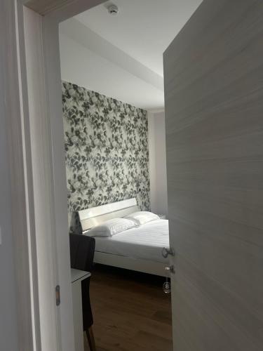 Hotel Villa Ruggiero – Brusciano, CO