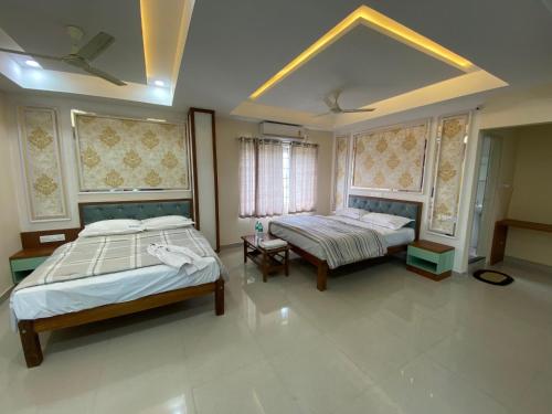 Sri Annapurneshwari Residency & Lodging in Hassan