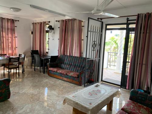 Toofan Villa 4