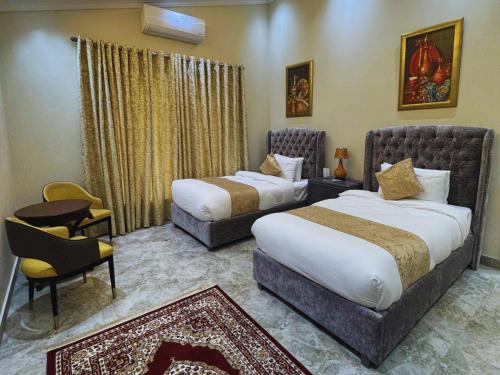 Hidden Hills Hotel & Resort - image 4