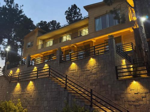 Hidden Hills Hotel & Resort - image 6