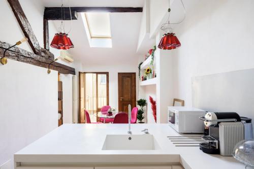Bright Design House in the Heart of Bologna, Bologna (photo 10)