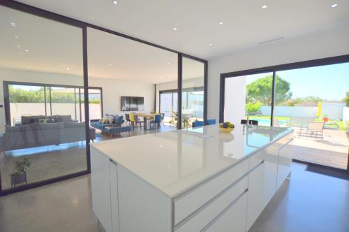 Villa Noam Haut Standing 220m2 in 博瓦桑