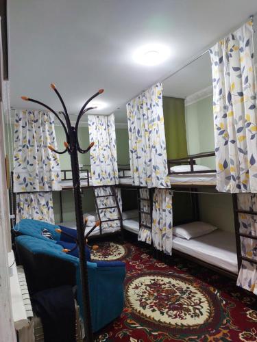 6 bunk beds