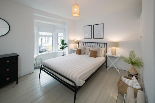 Wistaria Cottage in Cowes Medina