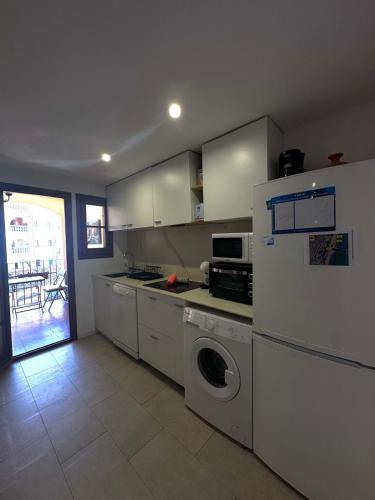 주방, Port Saplaya 3 habitaciones Valencia in 알보라야