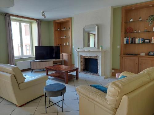 Sillé-le-Guillaume maison 10 personnes gîte à louer Rouessé-Vassé