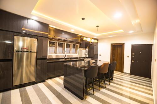 Db Continental Loft Apartment in ยอส