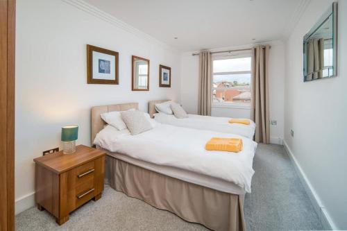 Coastal View Apartment in Cowes Medina