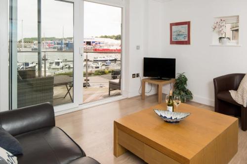 Coastal View Apartment in Cowes Medina
