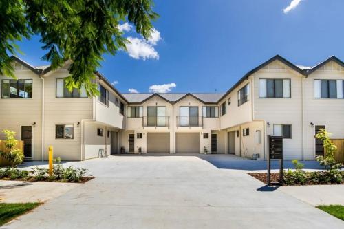 Frangipani Townhouse 3 at Sunlight Swan - Beerwah - Sleeps 6