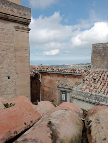 San Nicolò Holiday Home