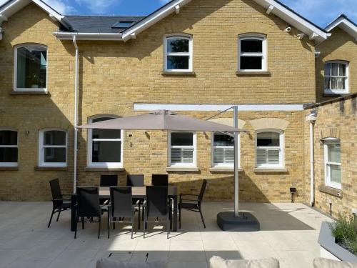 Coach House, Cowes in Cowes West and Gurnard