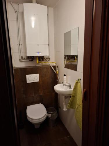 Apartment Maximilian, Братислава (фото 10)
