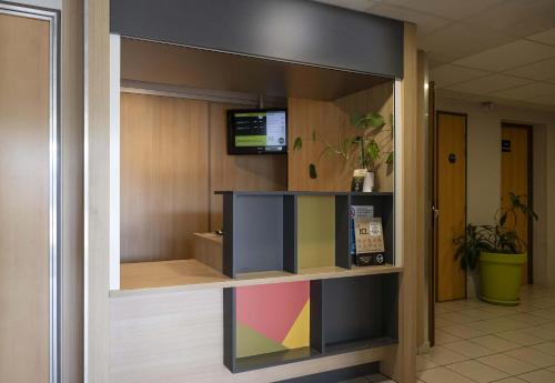 ล็อบบี้, B&B HOTEL Pau Lescar in เลสการ์