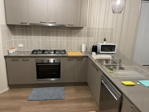 Modern New 4BR Spacious Peaceful Family Home in Smithfield Plains