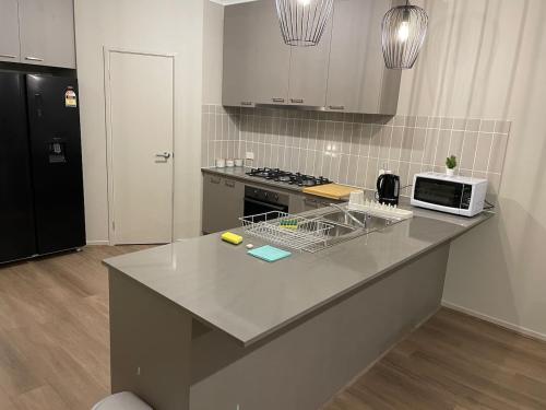 Modern New 4BR Spacious Peaceful Family Home in Smithfield Plains