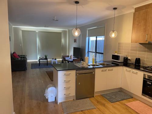 Modern Brand New 4BR Family Home Walkable to Shops in Smithfield Plains