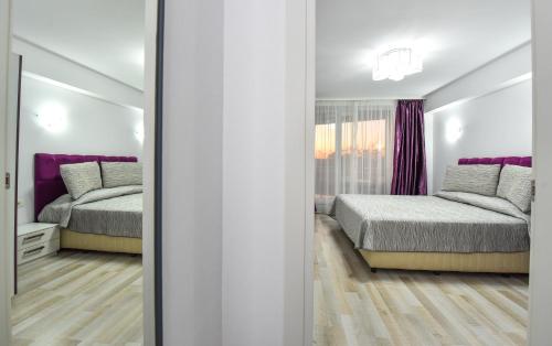 Luxury One-Bedroom Apartment image 10
