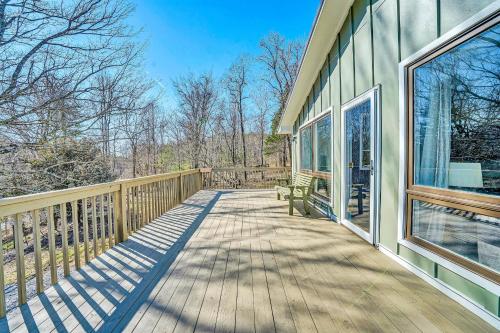 Peaceful 3BR Escape With National Forest Access