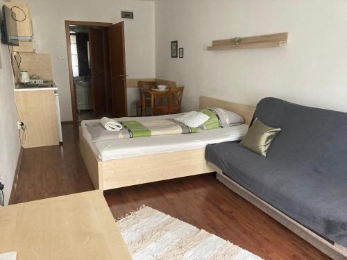 StúdióN1 (StudioN1) in Hajduszoboszlo