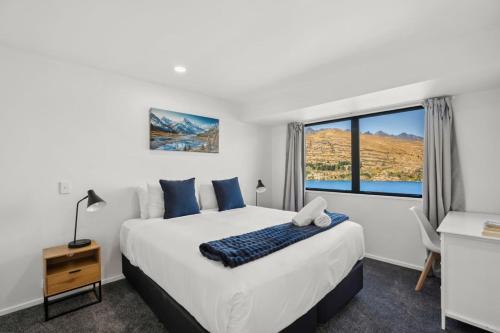 Lakeview Retreat | Remarkables Views & Minutes to town centre - image 10