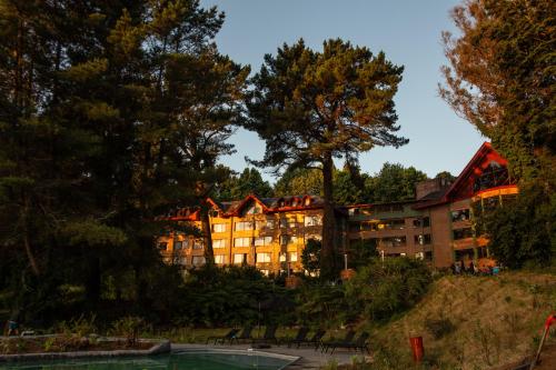 Exterior view, Hotel Puerta del Sur in Valdivia