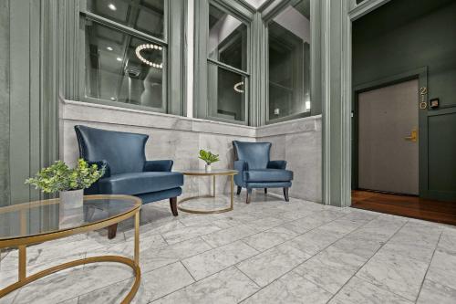 Modern Space in the Vibrant Louisville #110 - image 12