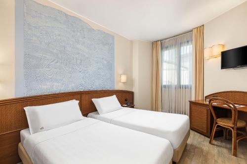 Welcome Hotel - image 9
