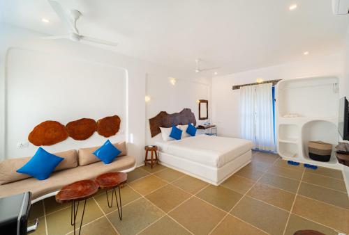 Conch Resort Luxury Private Pool Suites in 本地治里