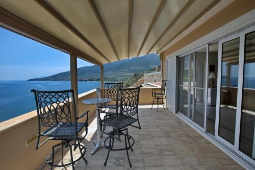 ระเบียง/ชานเรือน, Cliff House #2 in กลางเมืองไซโรปิกาโด