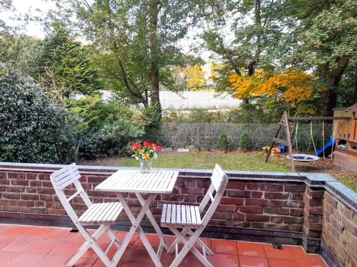 Central Private Cozy Room w own entrance, Spacious Bathroom, on-site parking, Hambourg (photo 6)