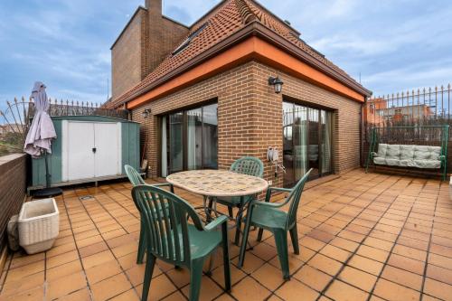 Dúplex céntrico Ático TEMPORAL con Espectaculares Vistas PAT132