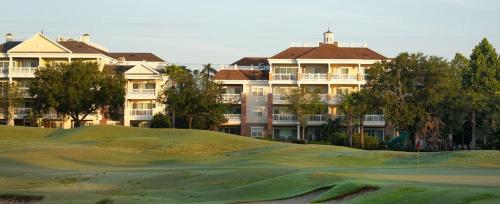 Great Family Friendly Resort 3BD condo onsite amenities golf, pools, lazy river and more