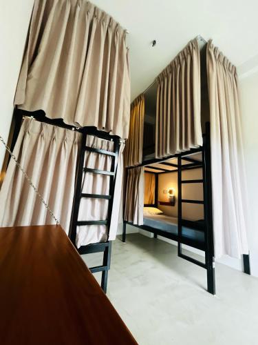 4-Bed Female Dormitory Room image 2