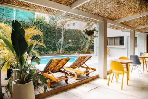 Joli Guesthouse - 수영장