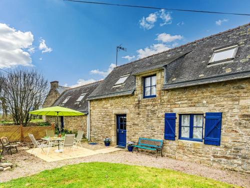 Holiday Home Maison de Kerguen by Interhome gîte à louer Kergantic