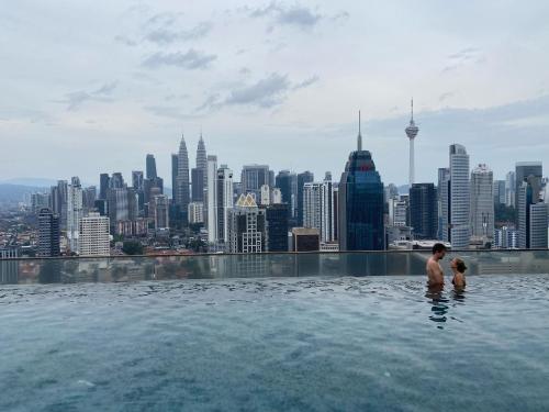 Elevated Horizons Hostel & Infinity Suites Skypool, Kuala Lumpur