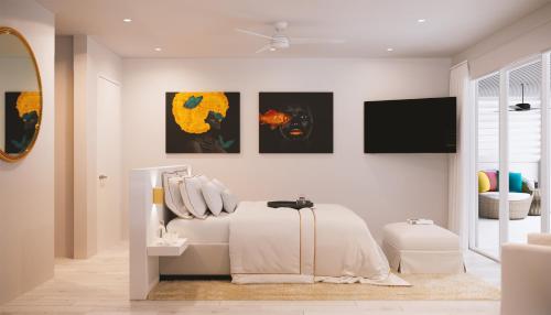 Solaris Beach House - Beachfront Property, St James