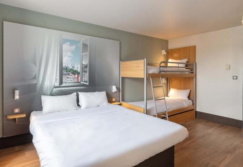 B&B Hôtel Lyon Grand Stade Meyzieu - image 2
