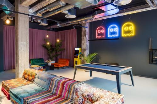 MIAMI House 5