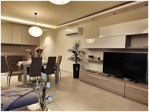 Veduta Ta Pinu Apartments with Stunning Views Garden Sauna Pool and Gym Veduta Ta Pinu Apartments with Stunning Views Garden Sauna Pool and Gym