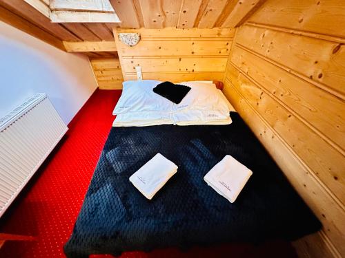 Double Room image 10