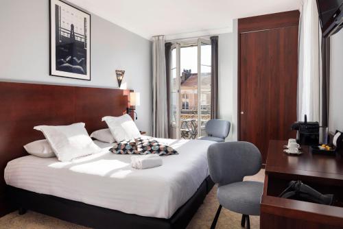 room detail thumbnail 0