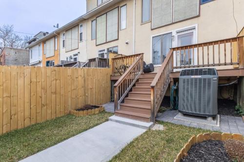 A szálláshely kívülről, Modern 3BR Retreat with BBQ & Smart TV in West Baltimore