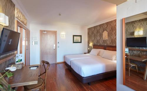 Sercotel Hotel President - image 5